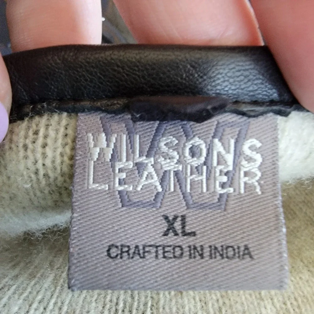 Wilsons leather black gloves size XL women's‎